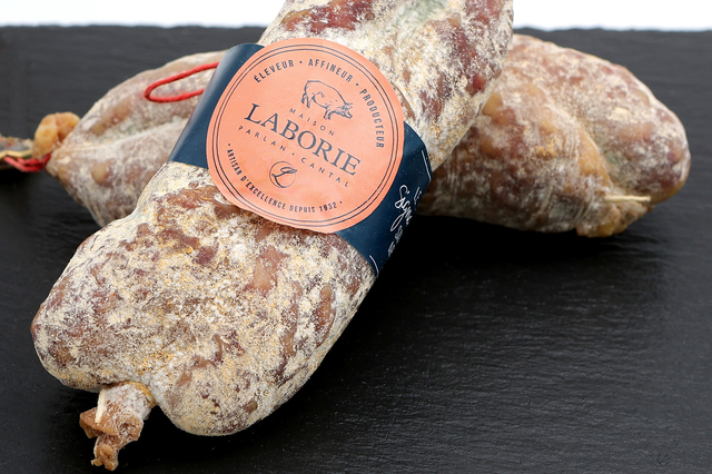Saucisson sec La Signature,saucisson de canard et chorizo - Maison Laborie Cantal - Boucherie Maison Bouron Lattes