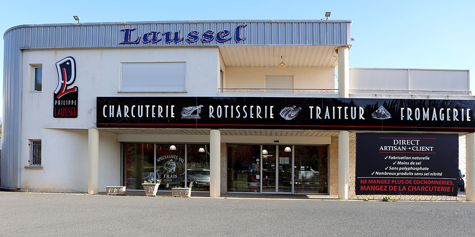 La charcuterie Laussel à Clermont l'Hérault propose des produits frais artisanaux et des plats cuisinés à emporter. (® SAAm fabrice CHort)