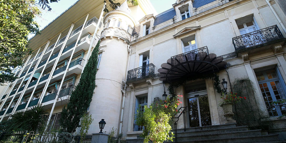 Clinique Le Castelet Saint Jean de Védas est un centre de rééducation fonctionnelle aux portes de Montpellier, lieu idéal pour votre convalescence.(® SAAM-Fabrice Chort)
