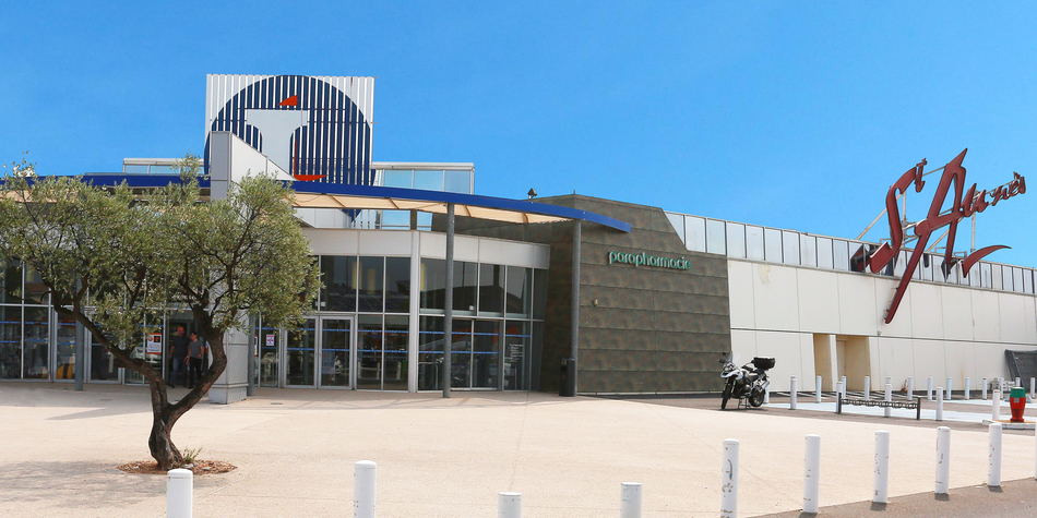 Galerie marchande Leclerc Saint Aunes (® SAAM - Fabrice Chort)