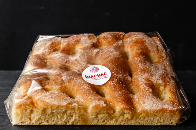 Fougasse d'Aigues-Mortes chez Insensé chocolatier-pâtissier-confiseur à Sète