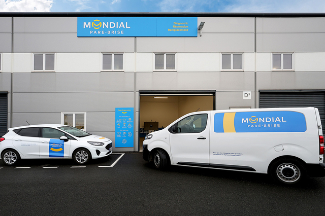 Mondial Pare Brise Clermont l'Hérault pour réparer, remplacer ou changer votre pare-brise ou vitrage auto (® SAAM- fabrice Chort)
