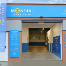 Mondial Pare Brise Saint Gély du Fesc • remplacer un pare-brise, changer, réparer un impact (® SAAM* fabrice CHORT)