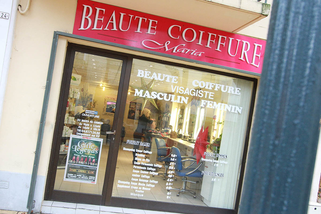Beauté Coiffure Maria Lunel votre salon de coiffure à Lunel au centre-ville (® NetWorld-Fabrice Chort)